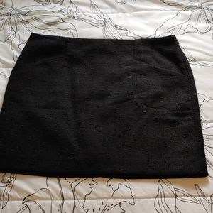 Limited short skirt